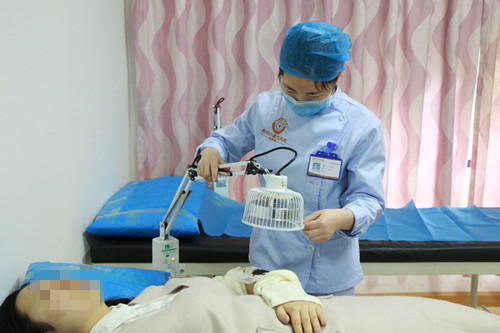 8.2全国白癜风防治日 我们与你携手抗白