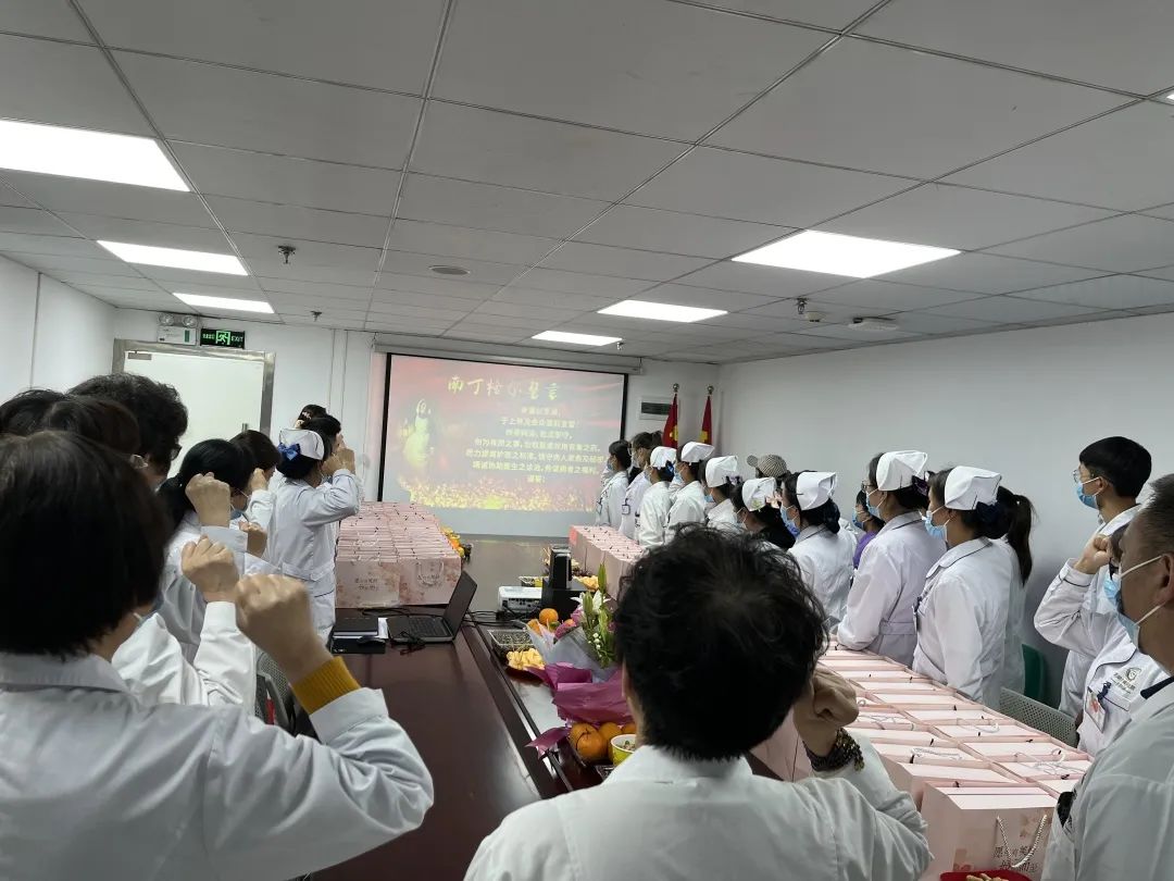 5.12护士节 | 致敬最美的白衣天使